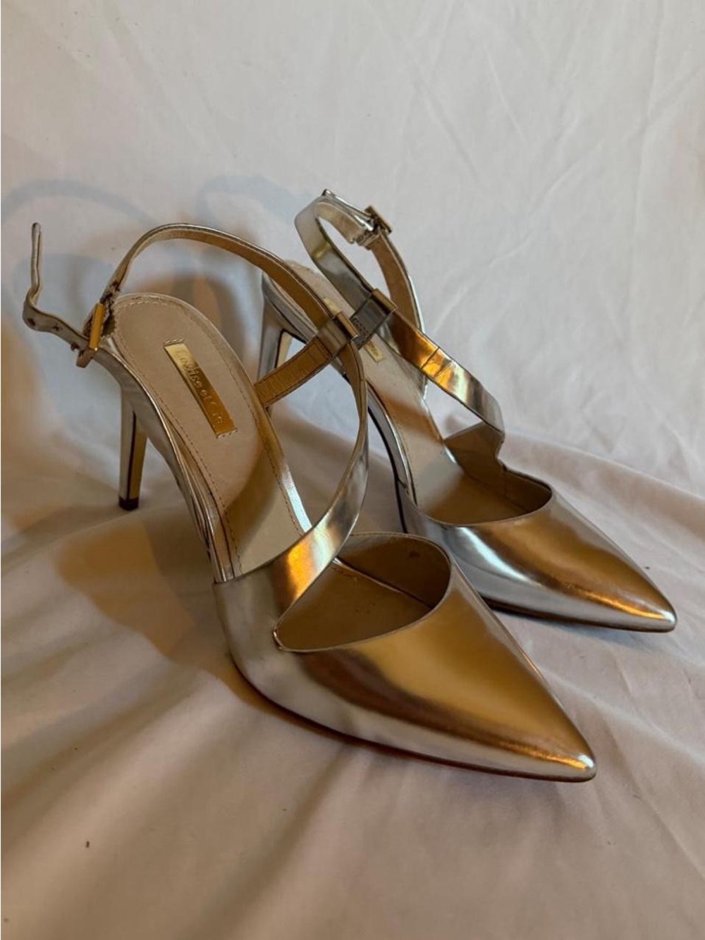 Louise et Cie Silver Pointed-Toe Slingback Heels